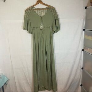 NWT TOBI design sage green maxi dress. Size M. Double slit front.